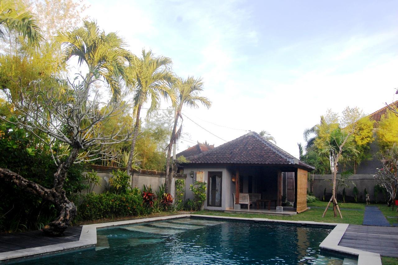 Pondok Alit Resort Seminyak  Exterior photo